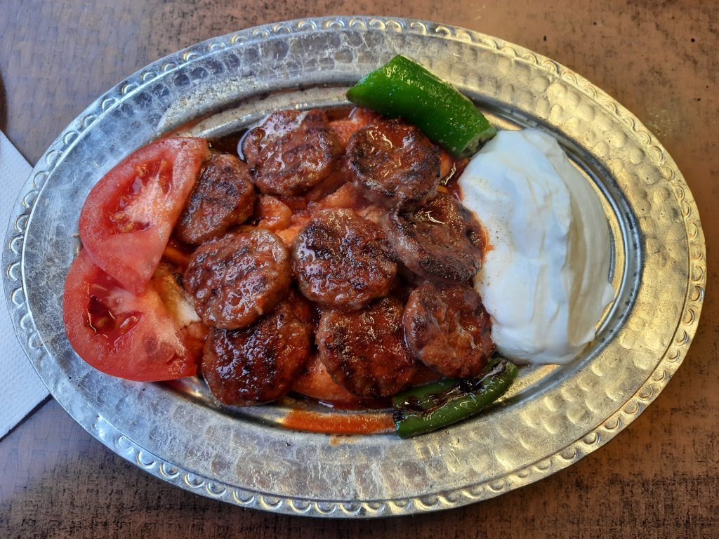 Pideli Köfte